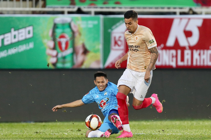 Trực tiếp bóng đá HAGL 0-2 Công an Hà Nội: Bùi Hoàng Việt Anh lập công - 1