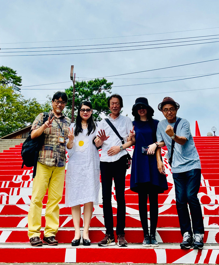 Các đạo diễn Đài KansaiTV và Đài VOV khảo sát bối cảnh ghi hình.