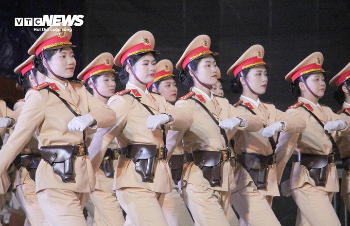 Màn trống hội lớn nhất Việt Nam tại Lễ kỷ niệm 60 năm thành lập tỉnh Quảng Ninh - 4