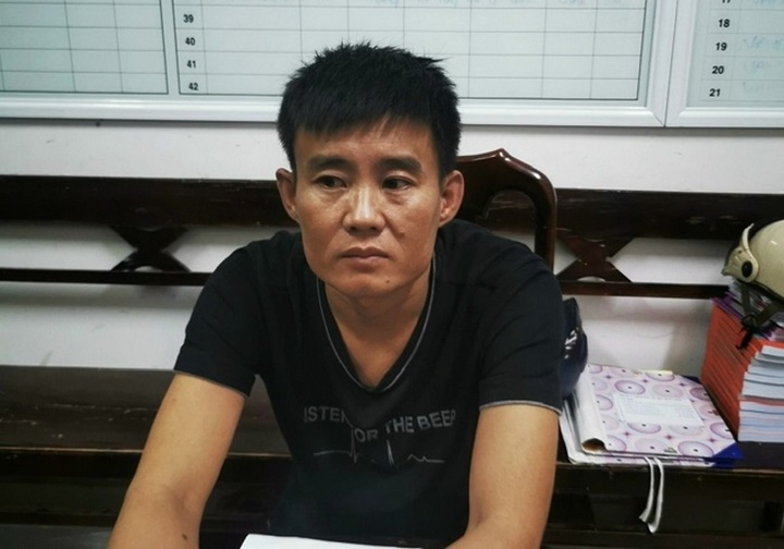 Nguyễn Thanh Tùng tại cơ quan công an. (Ảnh: C.A)