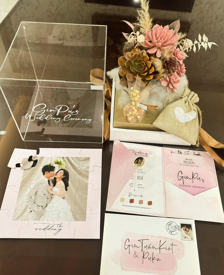 Thiệp cưới ấn tượng của Puka và Gin Tuấn Kiệt.