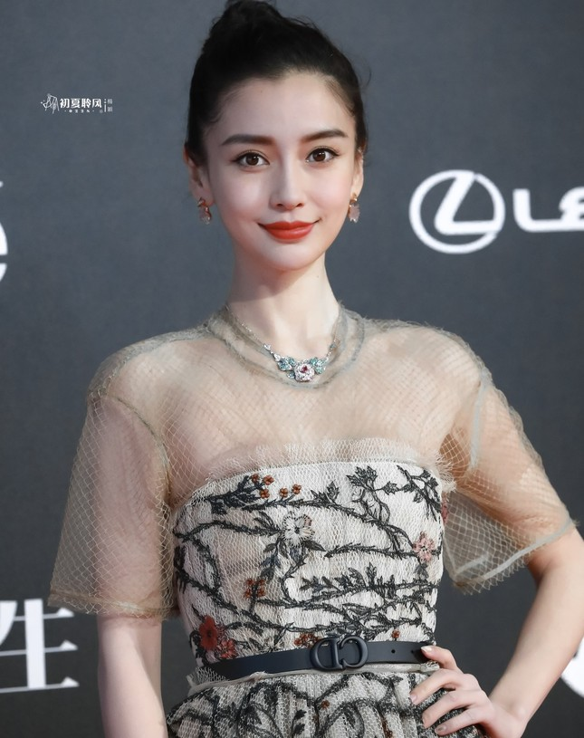 Angelababy và Trương Gia Nghê bị cấm phát ngôn - 1