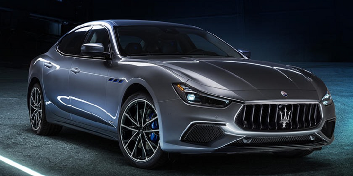 Maserati Ghibli Hybrid 2021 là phiên bản hybrid mới của mẫu sedan thể thao Ghibli từ hãng xe Ý Maserati. (Ảnh: Carsbuzz)