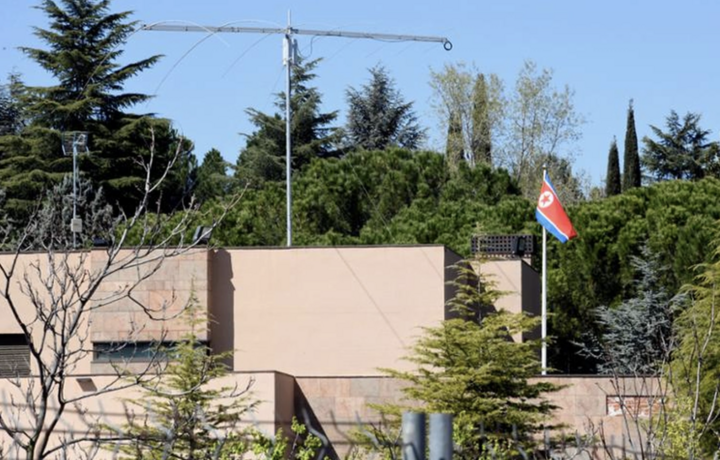 Hình ảnh bên ngoài tòa nhà Đại sứ quán Triều Tiên ở Madrid, Tây Ban Nha (Ảnh: Yonhap)