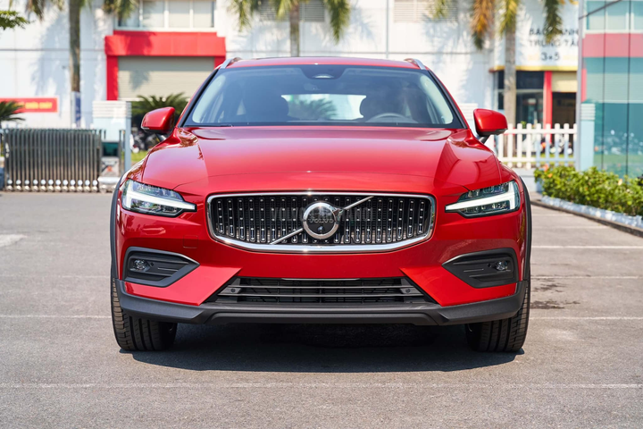 Xe sang Volvo ưu đãi đến hơn 300 triệu đồng.