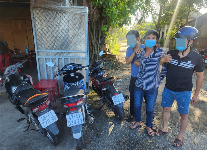 Võ Văn Lắm bị bắt giữ. (Ảnh: CACC)