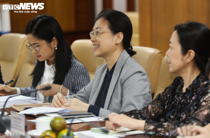 Bà Trịnh Quỳ - Phó Tổng biên tập Đài PTTH Quảng Tây