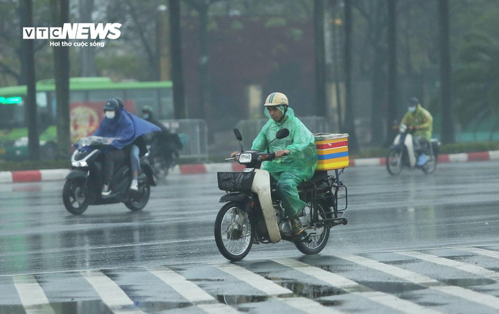 Ngày 7/11, Bắc và Bắc Trung Bộ tiếp tục hứng mưa. (Ảnh minh hoạ: Ngô Nhung)