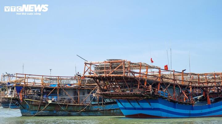 Với hàng loạt vi phạm, chủ của 2 tàu cá ở Quảng Ngãi bị xử phạt hơn 3,1 tỷ đồng. (Ảnh minh họa)