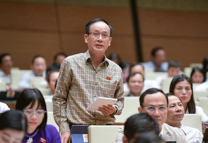 Đại biểu Vũ Xuân Hùng (Đoàn ĐBQH tỉnh Thanh Hóa). (Ảnh: quochoi.vn)