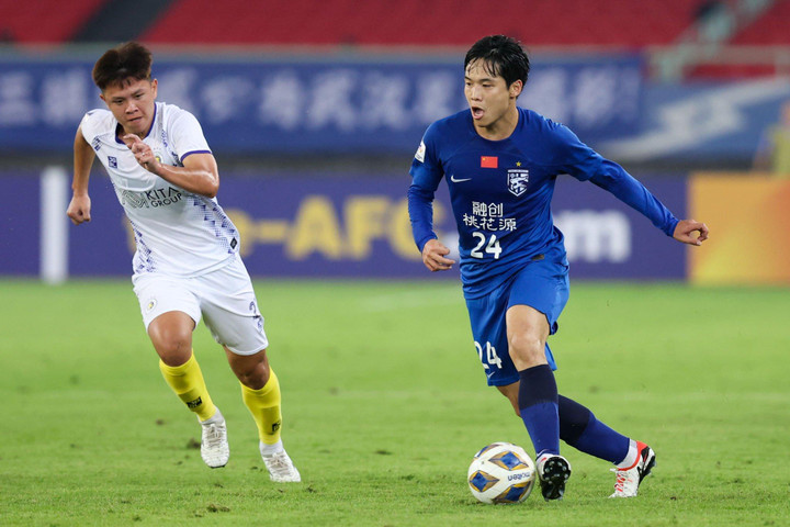 Hà Nội FC gặp khó khăn.