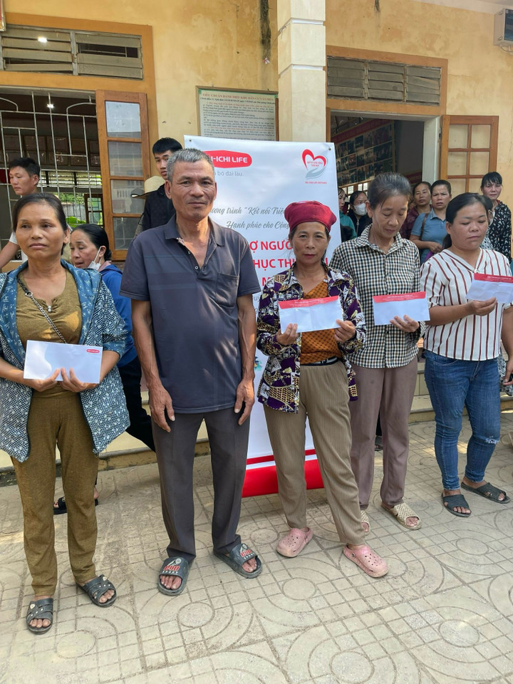 Dai-ichi Life Việt Nam hỗ trợ người dân khắc phục hậu quả mưa lũ tại Nghệ An - 3