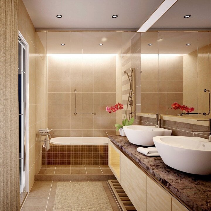 Đội ngũ kiến trúc sư đã sử dụng gạch men hoa văn với gam màu nhẹ nhàng, mang đến sự hòa quyện tuyệt vời cho không gian nhà tắm nhỏ.