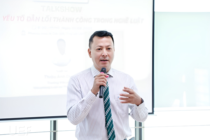 'Nam thần' màn ảnh Việt nào bỏ showbiz về làm sếp tại ngân hàng lớn? - 3