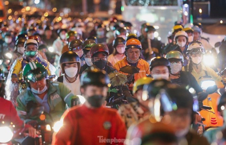 Dòng xe kẹt cứng trên đoạn đường vào Bến xe Miền Đông (quận Bình Thạnh, TPHCM). (Ảnh: Duy Anh)