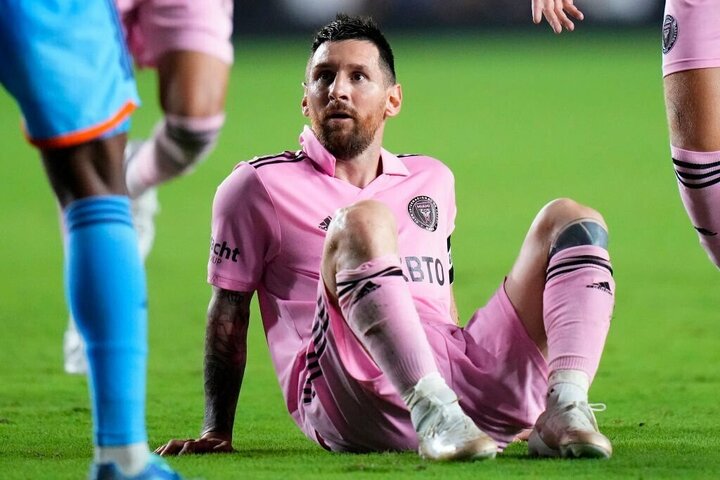 Sau đây, Messi sẽ trở về hội quân cùng tuyển Argentina để chuẩn bị cho 2 trận đấu tại vòng loại World Cup khu vực Nam Mỹ gặp Uruguay và Brazil, lần lượt vào ngày 17 và 22/11.