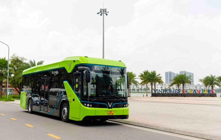 Đến năm 2035, Hà Nội sẽ thay 50% xe buýt diesel bằng xe điện. (Ảnh: VinFast).