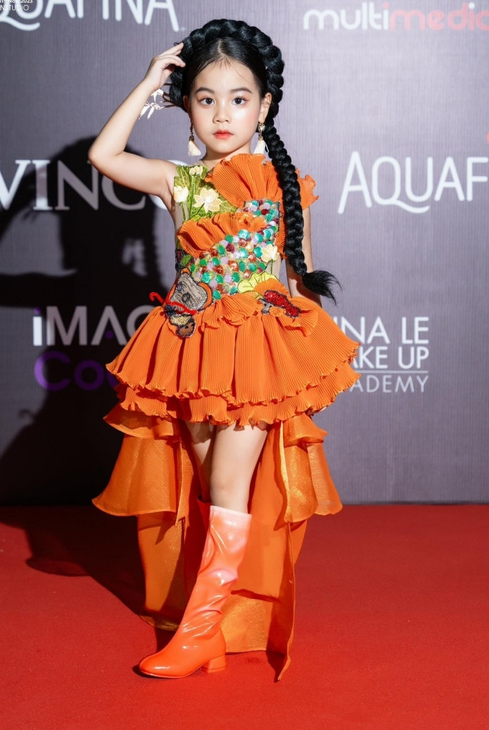 Tham gia nhiều hoạt động nghệ thuật từ khi còn nhỏ, người mẫu nhí và gia đình định hướng theo đuổi con đường thời trang chuyên nghiệp trong tương lai.