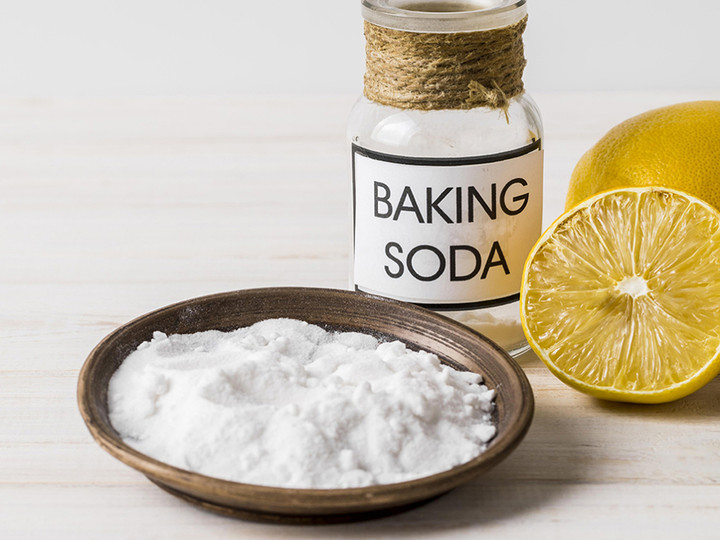 Baking soda có độ kiềm quá cao, không thích hợp cho da.