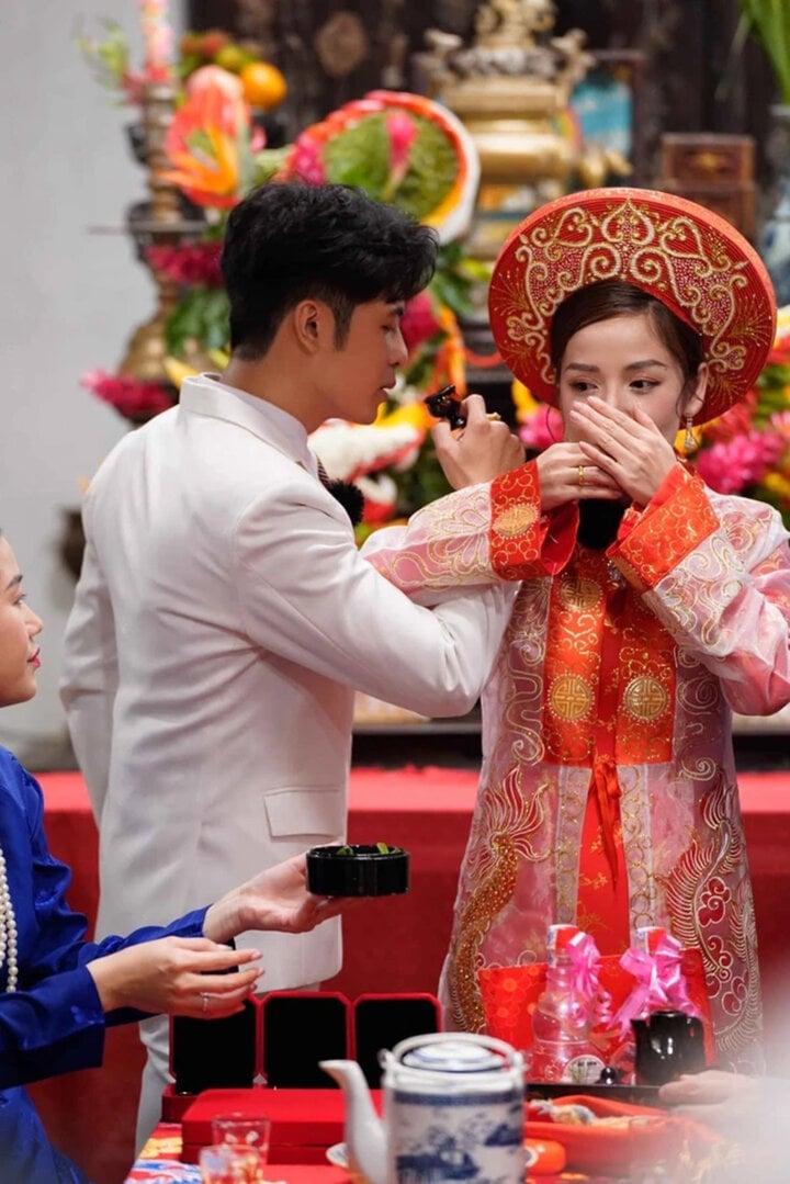 Puka và Gin Tuấn Kiệt từng làm đám cưới giả theo phương thức miền Tây trong chương trình "Hành trình rực rỡ".