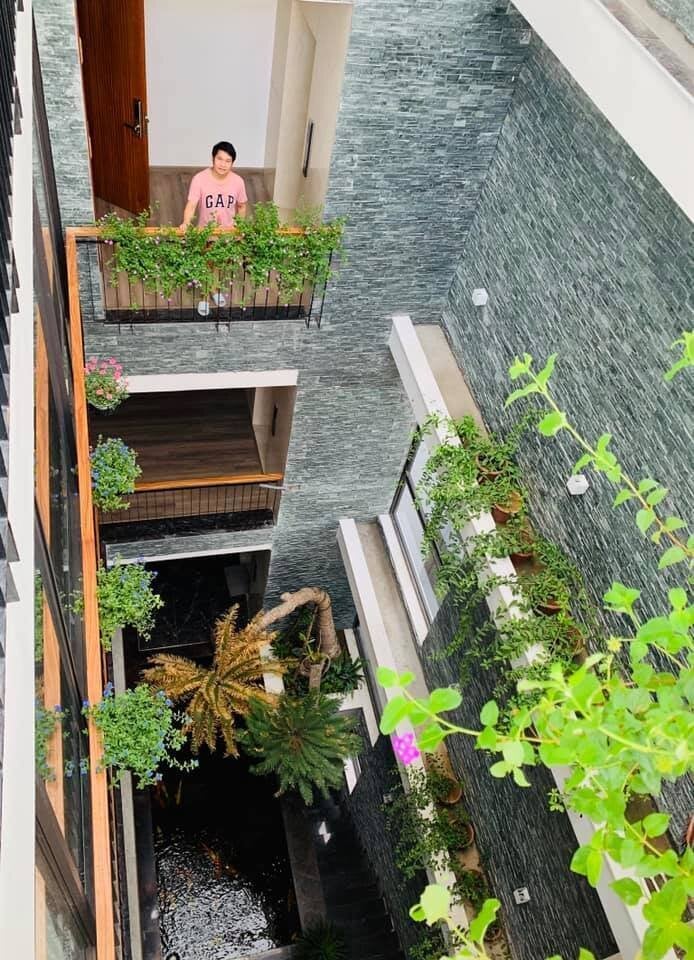 Gia đình Trọng Tấn sống trong căn nhà 4 tầng, rộng 120m2 ở Hà Nội.
