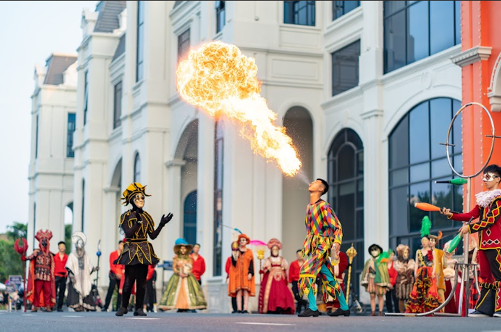 Wake Up Festival náo nhiệt không ngừng nghỉ từ 9/12 - 7/1/2024.