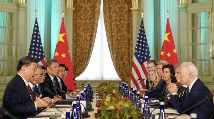Phái đoàn Mỹ, Trung Quốc hội đàm (Ảnh: Reuters)