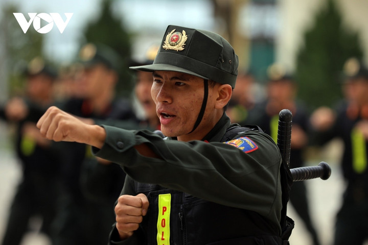 Đại biểu APCCA 41 xem Cảnh sát Việt Nam trình diễn võ thuật, khí công - 4