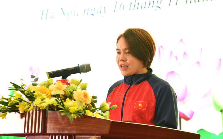 VĐV Nguyễn Thị Phương giành HCV ASIAD 19 ở môn Karate.