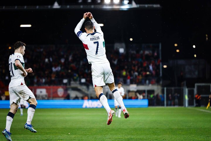 In total, Ronaldo has 128 goals at the national team level, a number no other player has achieved in history. Among the stars still playing, Ronaldo has 22 more goals than second place Lionel Messi.