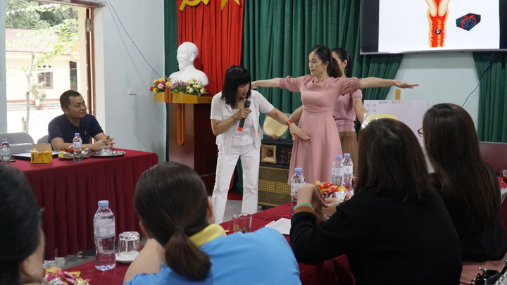 Học sinh trường Tiểu học Bắc Quỳnh, Lạng Sơn phấn khởi vì có nhà vệ sinh mới - 4