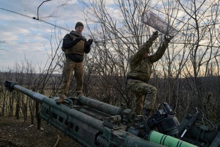 Quân đội Ukraine sử dụng lưới bảo vệ cho các loại vũ khí trước UAV Nga.