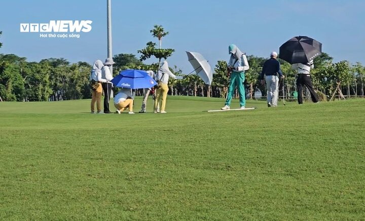 Lãnh đạo Sở NN&PTNT Bắc Ninh và một số đơn vị trực thuộc sở chơi golf thứ Sáu ngày 27/10 tại sân golf Đồi Rồng.