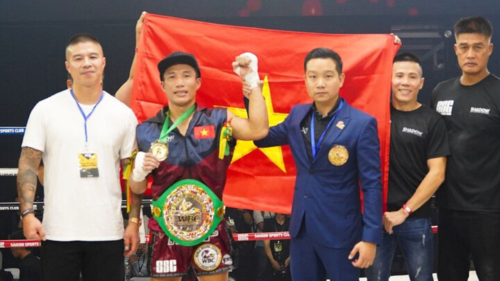Trương Cao Minh Phát giành đại WBC Muay Thai thế giới. (Ảnh: MTR - Muay Thai Rampage)