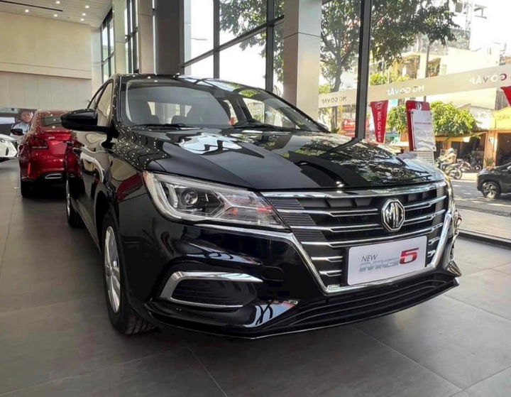MG5 MT 2023.
