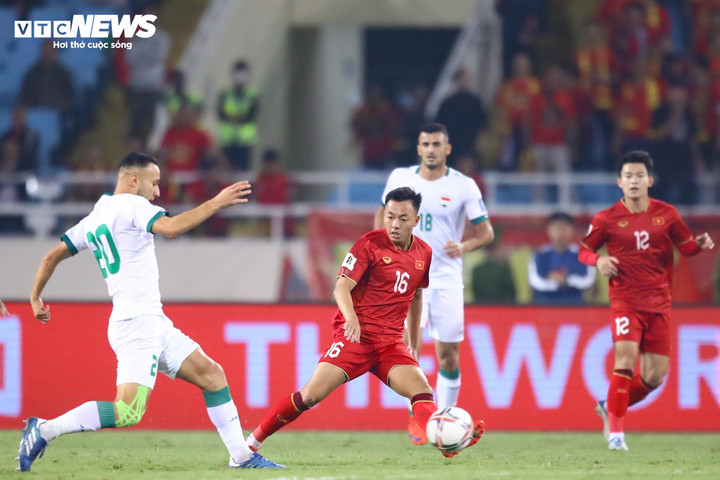 Đội tuyển Việt Nam chơi kiên trì. Ảnh: Kim Chi.