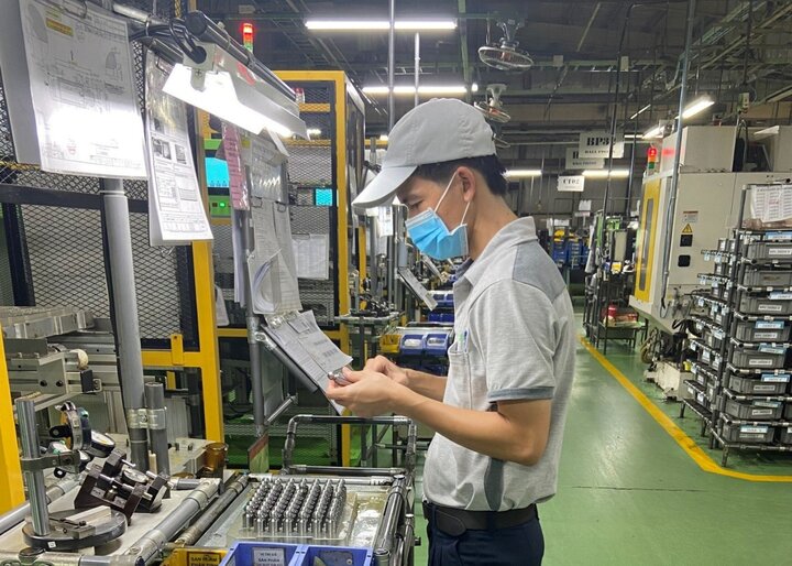 Dây chuyền sản xuất tại nhà máy Takako Việt Nam đã được tối ưu nhân lực nhờ công nghệ số.