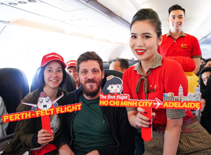 Phi hành đoàn Vietjet trên hành trình kết nối Việt Nam với Perth, Adelaide.