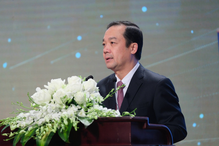 Thứ trưởng Bộ TT&TT Phạm Đức Long phát biểu tại sự kiện Internet Day 2023.