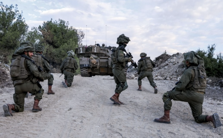 Hình ảnh binh sĩ và xe tăng Israel. (Ảnh: Getty)