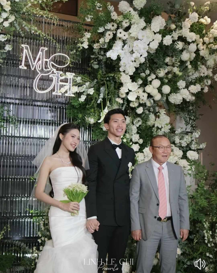 HLV Park Hang Seo có mặt trong ngày trọng đại của học trò cũ. (Ảnh: Linh Le Chi)