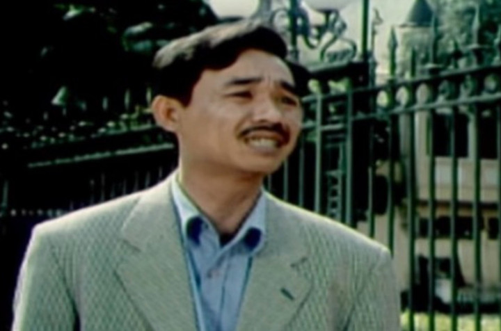 Quốc Khánh được giao nhiều vai dạng này là nhờ gương mặt có phần khắc khổ, nét diễn mộc mạc. Anh không phải gồng lên, không cần cố gắng làm quá.