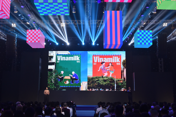 Nhận diện thương hiệu mới của Vinamilk kế thừa di sản văn hóa của thương hiệu quốc dân gần 50 năm tuổi, với tinh thần mới mẻ - trẻ trung hơn.