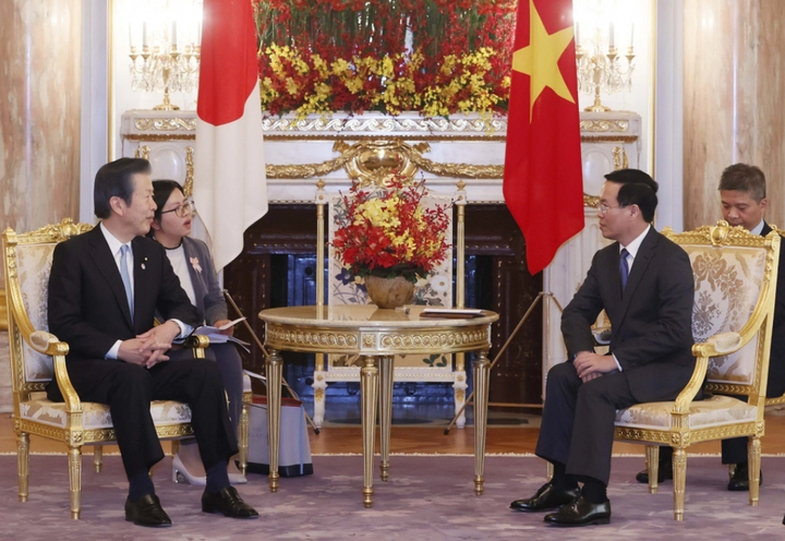 Chủ tịch nước Võ Văn Thưởng và Chủ tịch Đảng Công Minh Nhật Bản Yamaguchi Natsuo (Ảnh: TTXVN)