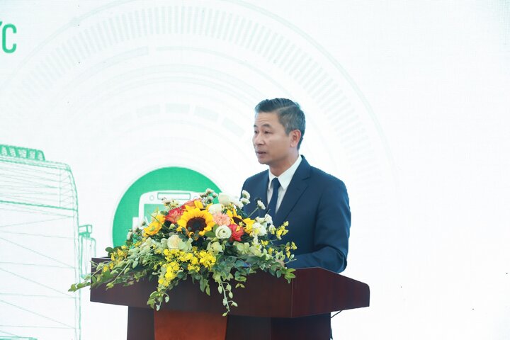 Giám đốc Sở GTVT Hà Nội Nguyễn Phi Thường phát biểu tại buổi lễ.