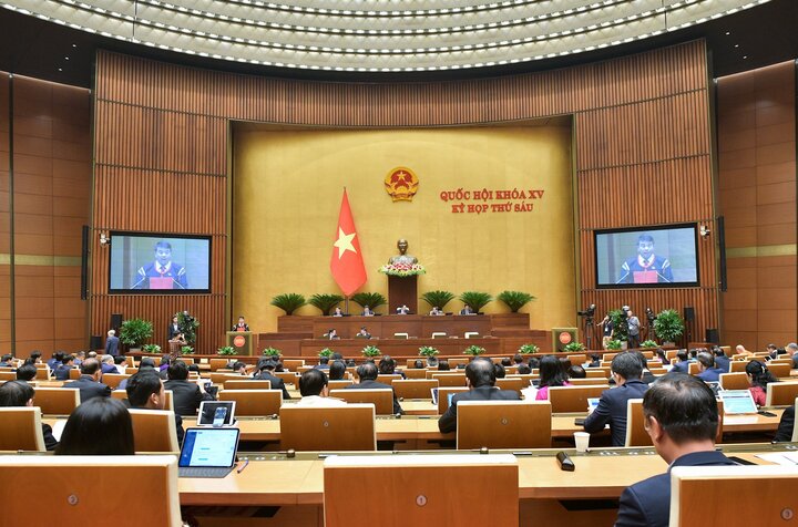 Các đại biểu tham gia phiên họp. (Ảnh: Quochoi.vn).