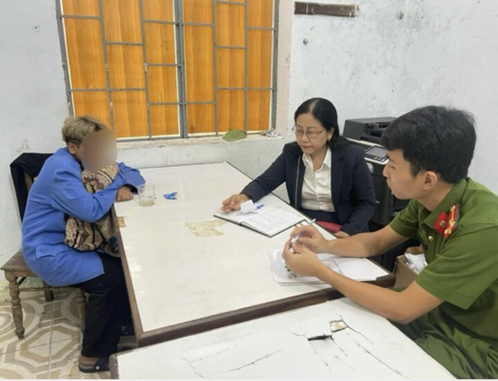 Cháu Đ. được bàn giao cho Trung tâm bảo trợ xã hội Đà Nẵng tiếp tục nuôi nấng.
