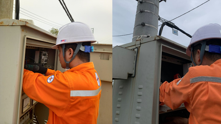 Công nhân đội Kinh doanh dịch vụ đang sửa chữa đo xa đầu nguồn các TBA công cộng.