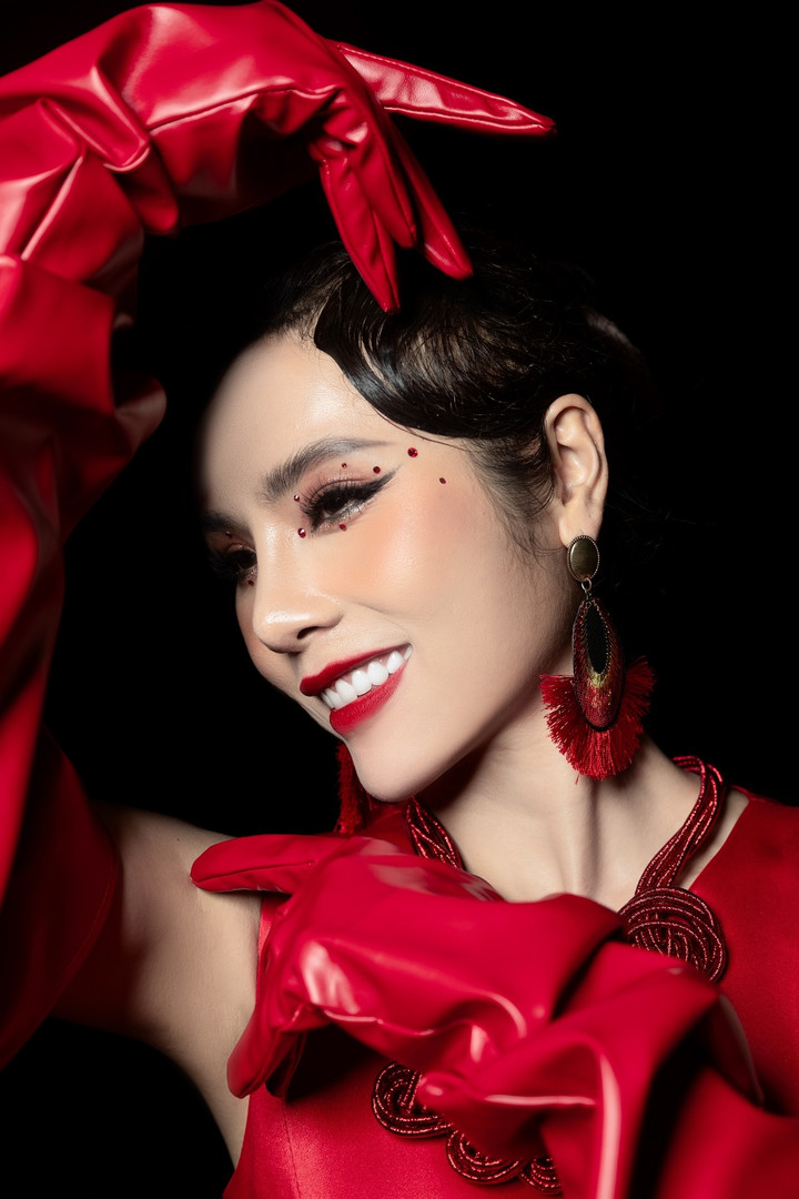 Được biết, để chuẩn bị cho show "Ký họa quê hương", Trà My đã về Chí Linh, Hải Dương trước 3 ngày để tập luyện cho chương trình.