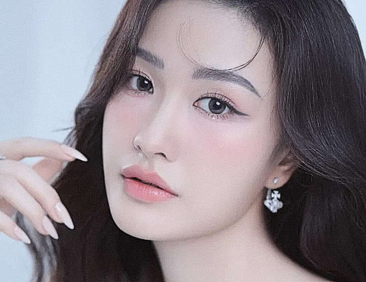 Chân dài bóng chuyền 24 tuổi lên kế hoạch làm kinh doanh và muốn thử sức ở một vài lĩnh vực hoàn toàn mới.